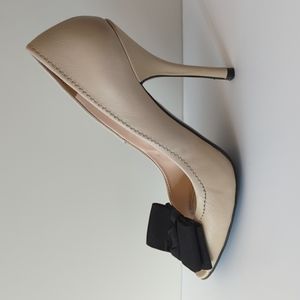 Zara nude peep toe with bow accent size 39